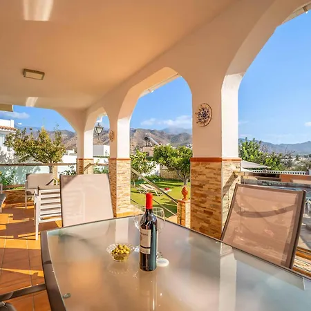 Lola Exotica Nerja